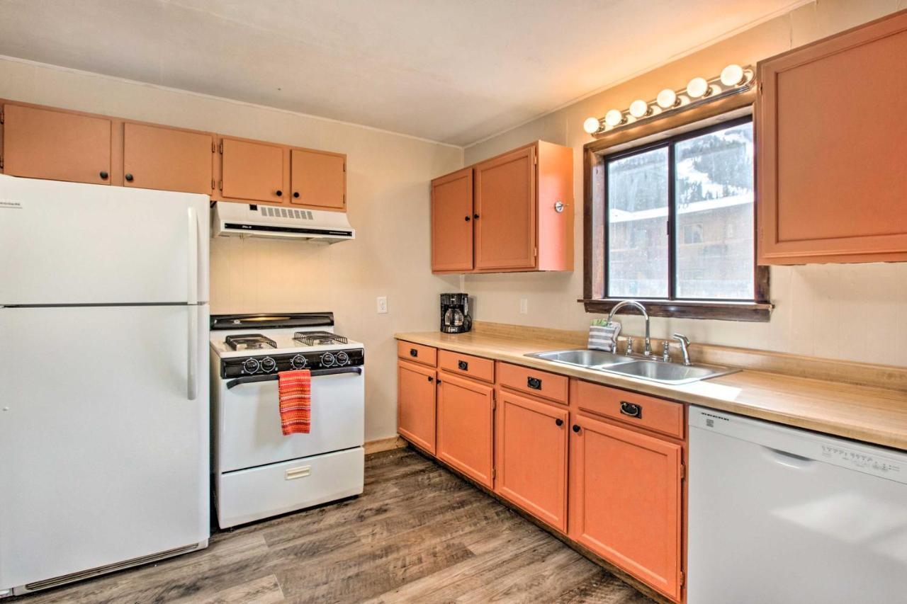 Cozy Red River Condo - Walk To Chair Lift! Екстериор снимка
