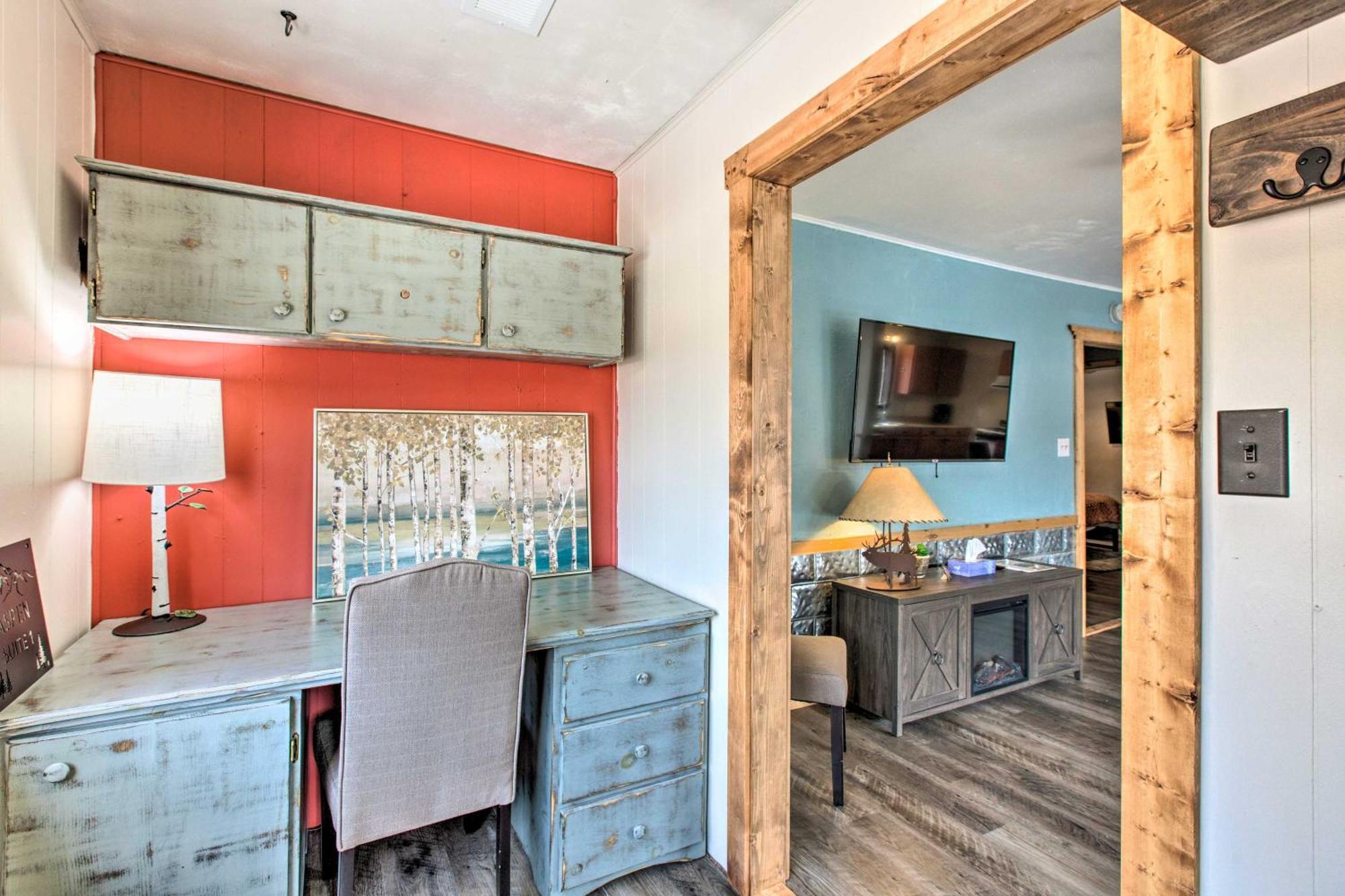 Cozy Red River Condo - Walk To Chair Lift! Екстериор снимка